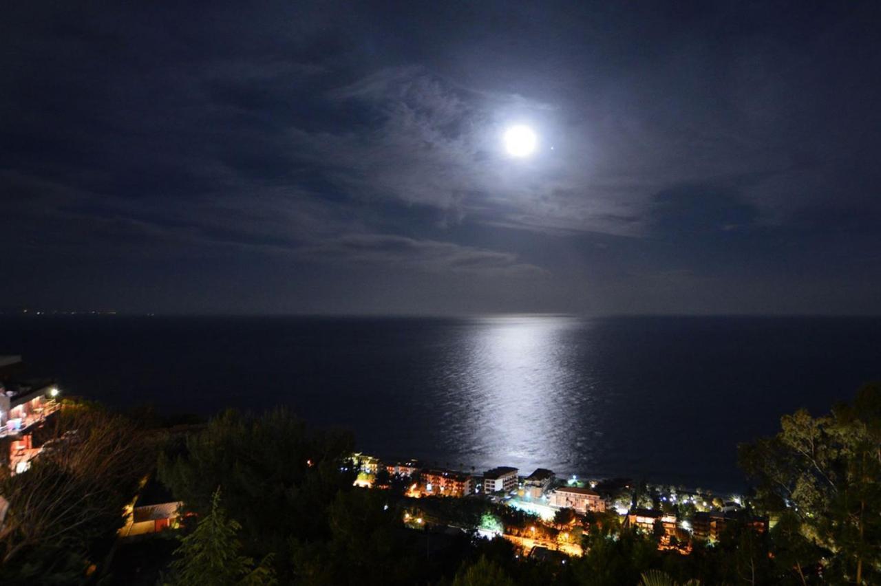 Hotiday Village Letojanni Taormina エクステリア 写真